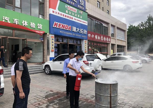 泓源新能源公司、出租車公司聯(lián)合開展消防安全演練(圖3)