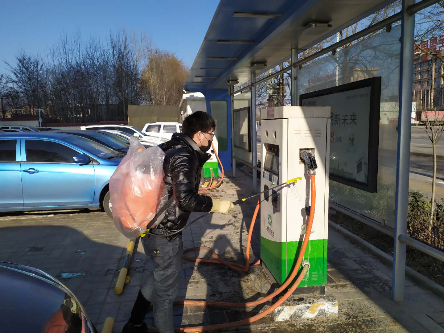 疫情就是命令 防控就是責(zé)任 新能源公司認(rèn)真落實(shí)《平?jīng)鲢赐顿Y公司新型冠狀病毒感染的肺炎疫情防控工作方案》(圖2) 疫情就是命令 防控就是責(zé)任 新能源公司認(rèn)真落實(shí)《平?jīng)鲢赐顿Y公司新型冠狀病毒感染的肺炎疫情防控工作方案》(圖2)