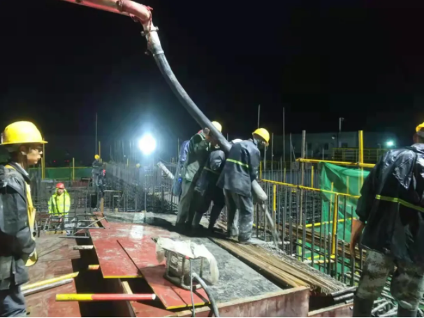 腳踏實(shí)地抓項(xiàng)目 擔(dān)當(dāng)奉獻(xiàn)保民生 ——市產(chǎn)投集團(tuán)“學(xué)黨史、辦實(shí)事、保民生” 穩(wěn)步推進(jìn)重大項(xiàng)目建設(shè)(圖2)