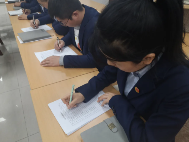 市產(chǎn)投集團(tuán)團(tuán)委召開(kāi)2021年度專題組織生活會(huì)(圖4) 市產(chǎn)投集團(tuán)團(tuán)委召開(kāi)2021年度專題組織生活會(huì)(圖4)