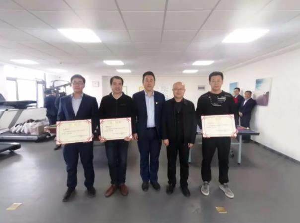 市產(chǎn)投集團團委舉辦球類聯(lián)誼比賽(圖3) 市產(chǎn)投集團團委舉辦球類聯(lián)誼比賽(圖3)