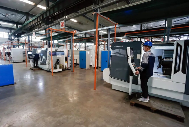 市產(chǎn)投集團(tuán)裝備制造企業(yè)上半年產(chǎn)銷兩旺(圖2) 市產(chǎn)投集團(tuán)裝備制造企業(yè)上半年產(chǎn)銷兩旺(圖2)